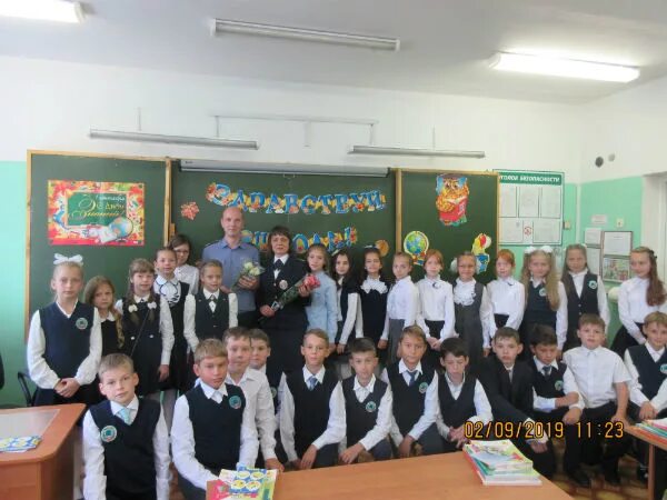 Учителя 2 школы города лермонтова. Школа 2 смоленск. Сайт школы 2 лермонтов. Сайт школы 2 лермонтов. Школа номер 5 город лермонтов.