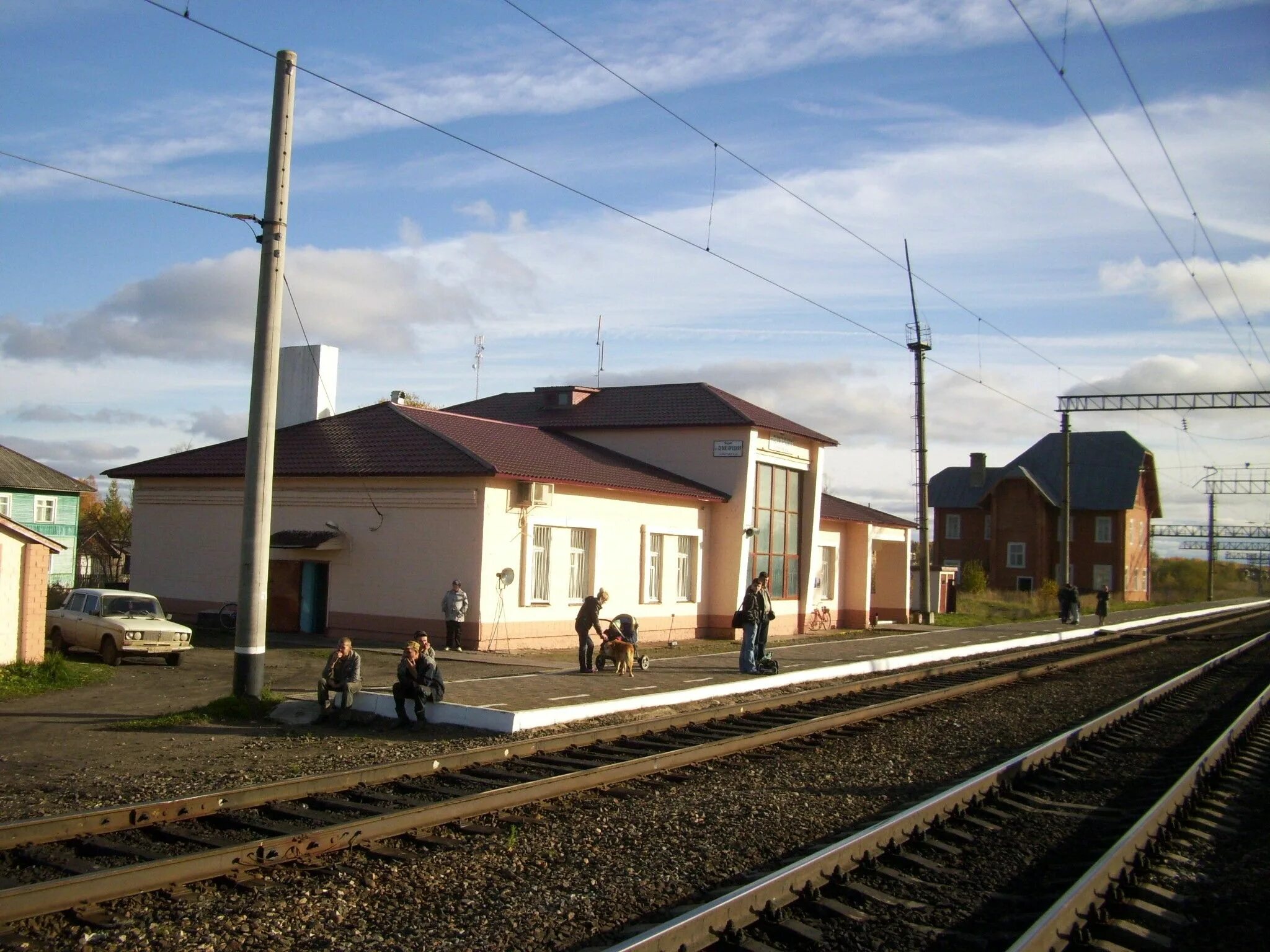 Станция бабаево вологодской области. Станция семигородняя харовский район. Вологодская область станция. Станция вожега. Кабожа подборовье железная дорога.