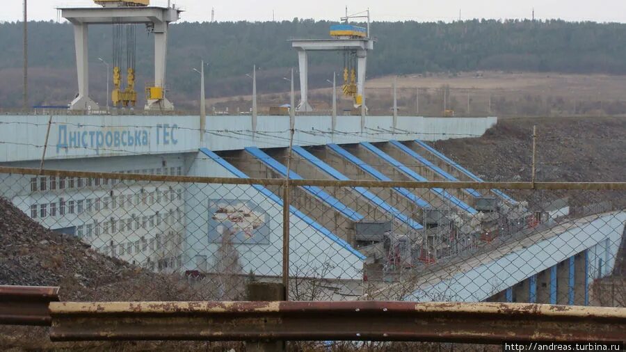 Днестровская гэс-2. Днестровская гэс. Гэс на днестре. Днестровская гэс сейчас. Новоднестровск черновицкая область.