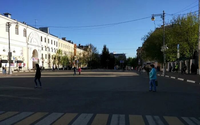 Театр драмы тверь. Театральная площадь тверь. Фонтан на театральной площади. Реконструкция театральной площади. Театральная площадь тверь.