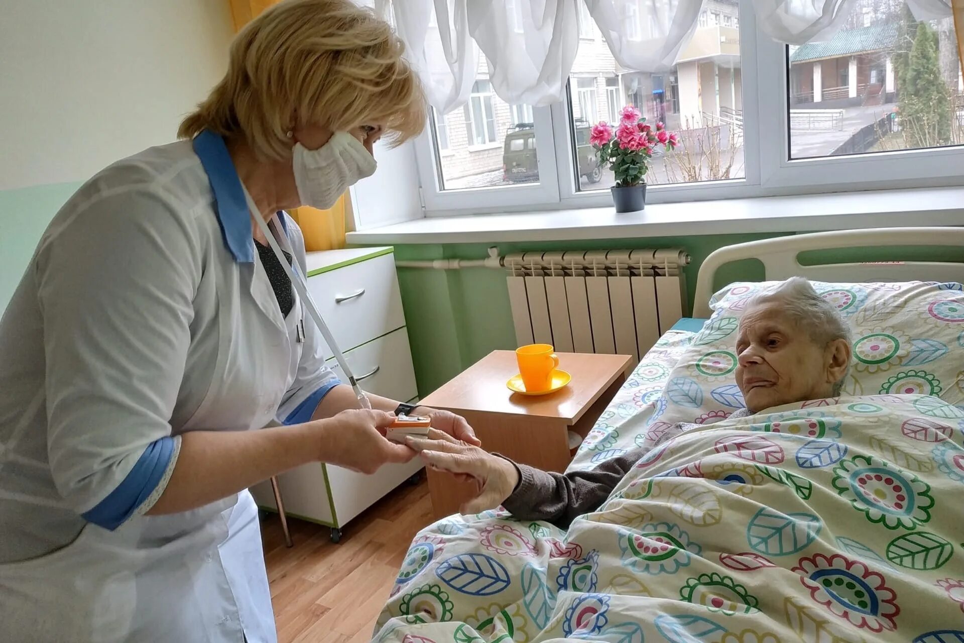 Дом инвалидов г харп. Алексеевский дом престарелых саратовская область. Мядико харп. Социальный дом интернат для престарелых и инвалидов хабаровск. Задачи деятельности домов престарелых.