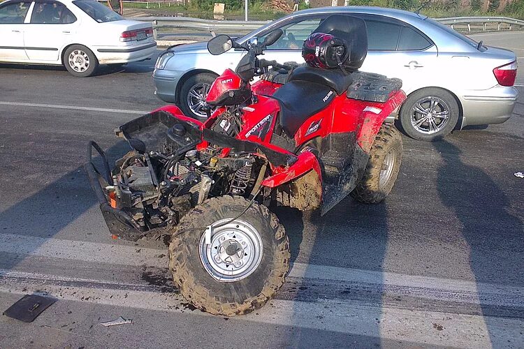 Квадроцикл 250 куб wild track обзор белый в грези фото пранк. Rm 800 квадроцикл. База квадроциклов. Квадро приколы. Обслуживание квадроциклов.