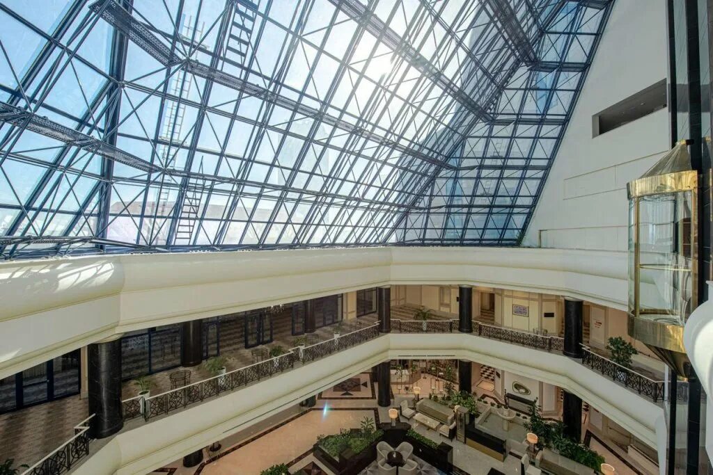 Интернешнл ташкент. International hotel ташкент. ташкент hotel international tashkent. ташкент гостиница интернациональ. international hotel tashkent logo.