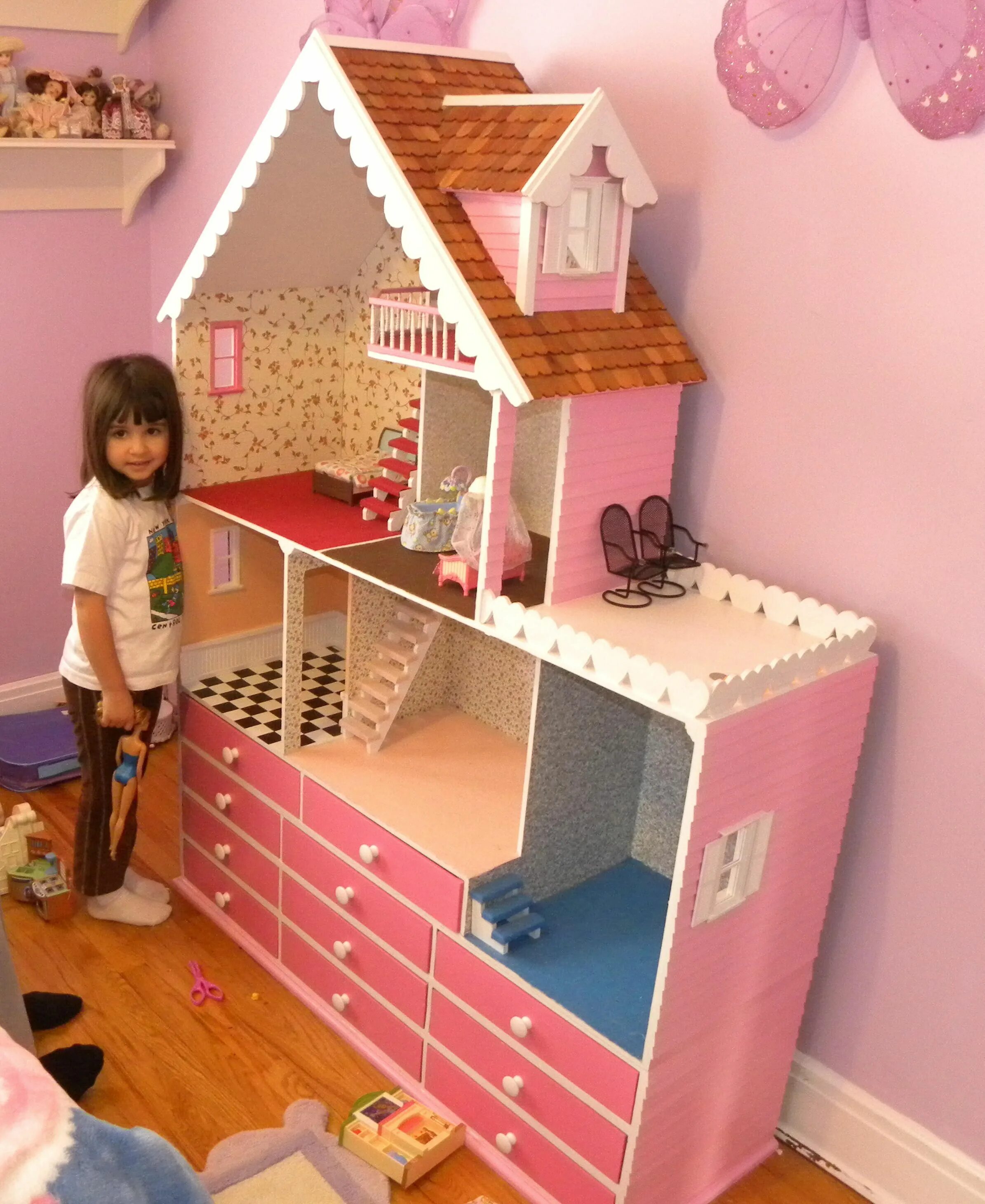 Создать на дому маленькую. Кукольный домик. Кукольный домик своими руками. Самодельный домик для кукол. Домик для девочки.