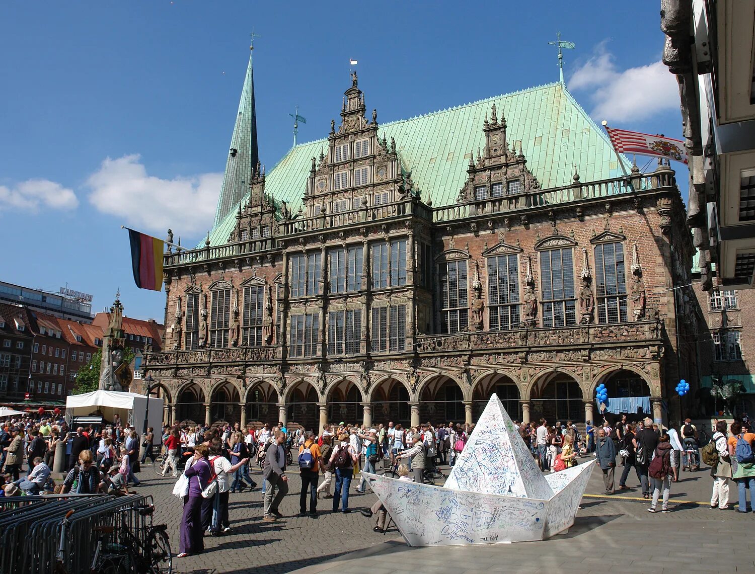 Победа бремен. Бременская ратуша bremen. бремен площадь rathaus. бремен ратушная площадь.