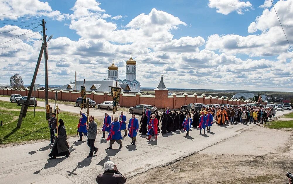 Погода колывань на 10 новосибирская область дней. Колывань НСО. Колывань Новосибирск. Женский монастырь Колывань Новосибирская.