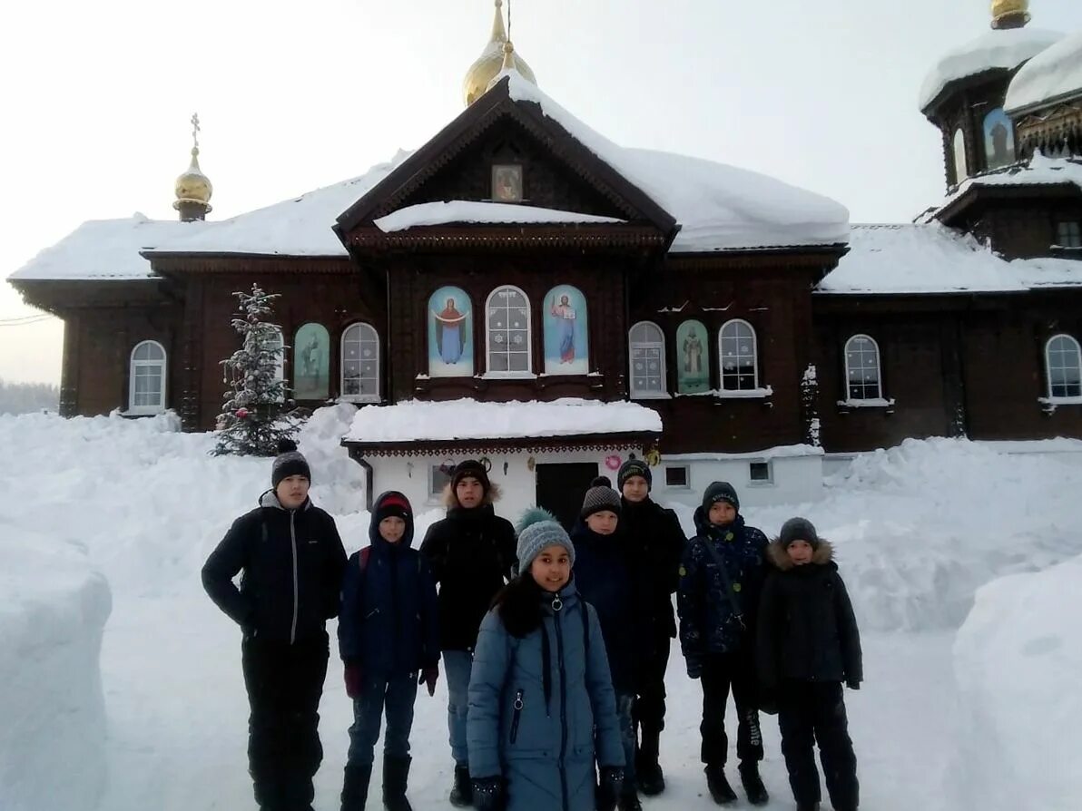 Погода каз таштагольский район. Поселок Темиртау Кемеровской области. Темиртау Кемеровская область Таштагольский район. Школа 20 Темиртау Таштагольский район. Церковь в Темиртау Таштагольского района.