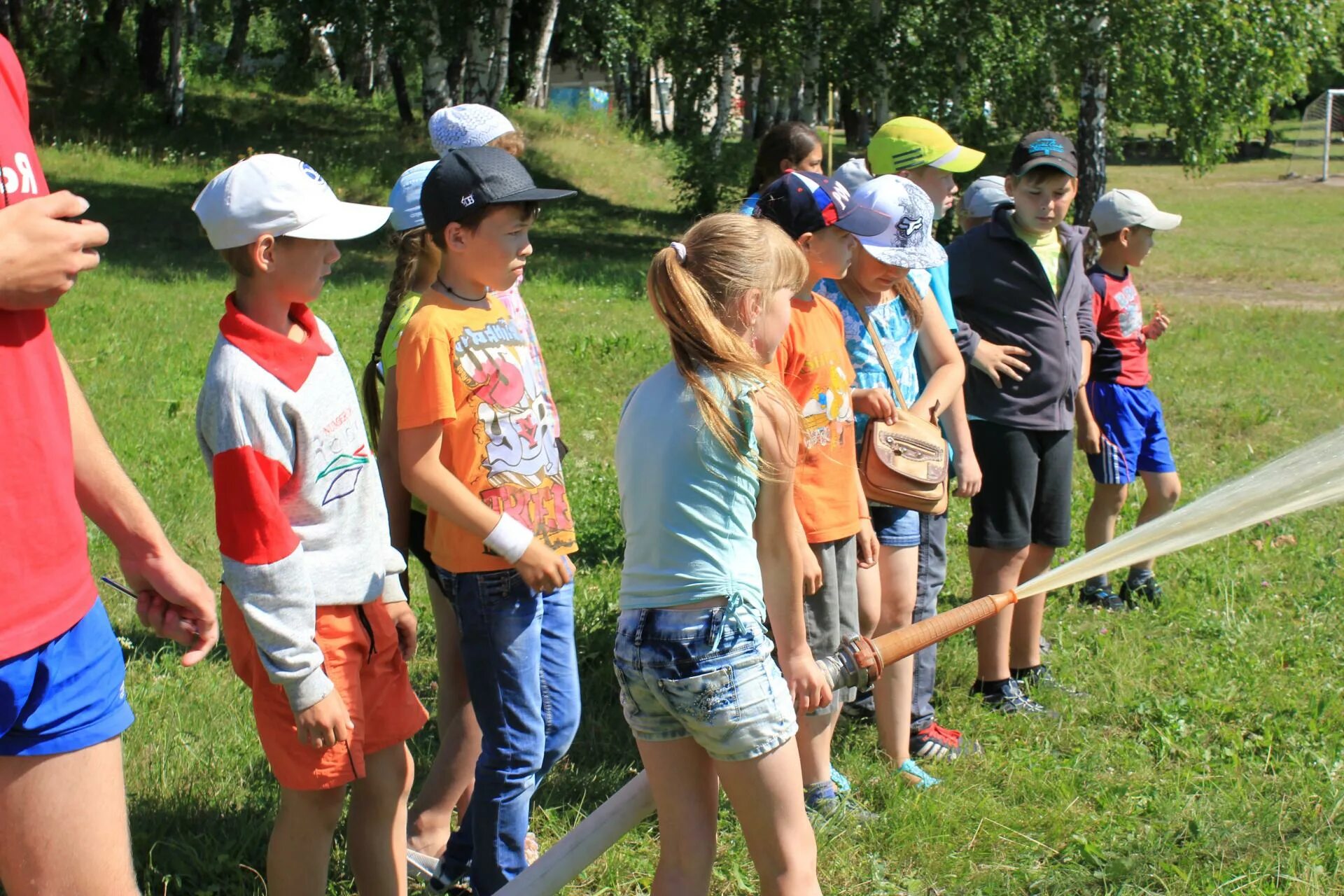 Лагерь салют ирбит 2022г. Лагерь салют свердловская область ирбитский район. Лагерь салют ирбит. Оздоровительно-образовательный центр патриот. Дугнинская школа.