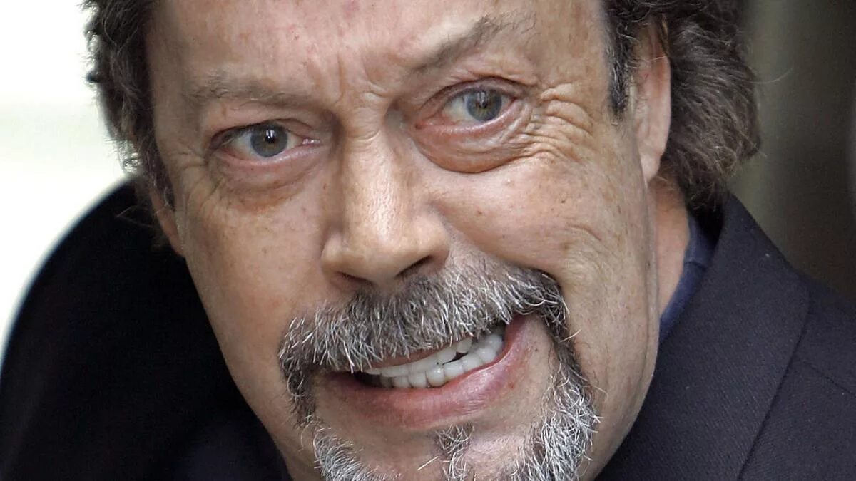 Tim curry