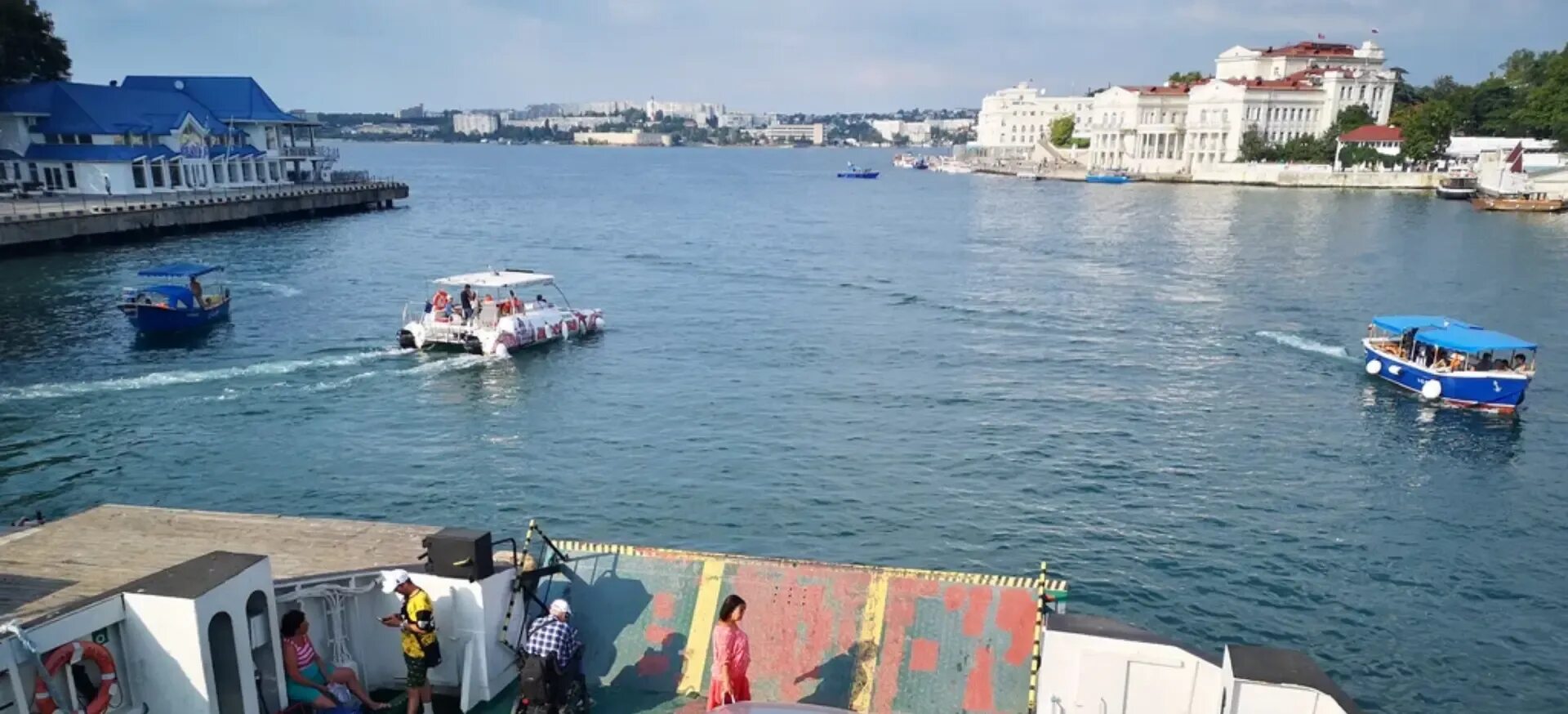 Сочи порт 7 причал. Теплоход «рио-1» (северный речной вокзал). Морской причал сочи. Причал 9 сочи. Морской пассажирский терминал сочи.