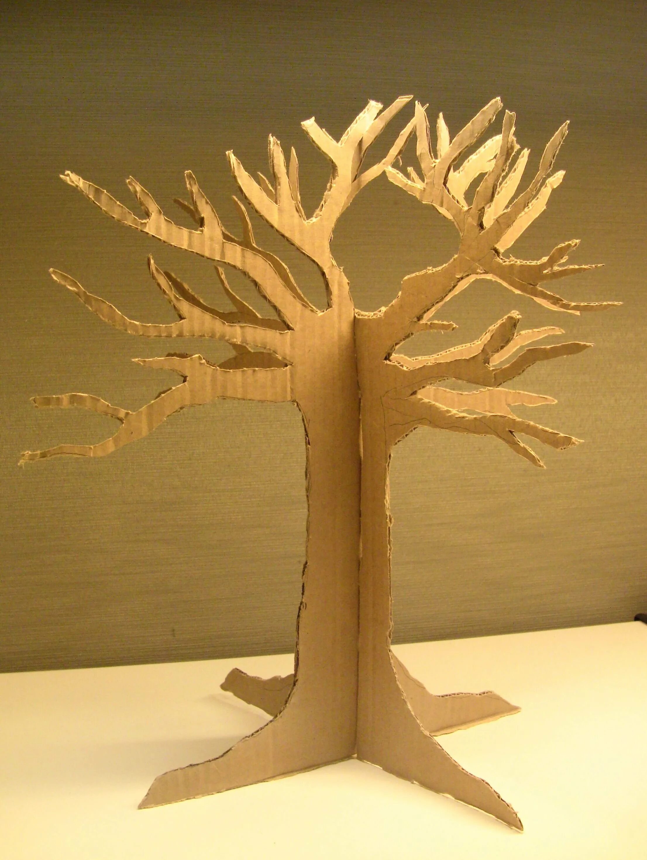 Дерево из картона. Объемное дерево. Декорация "дерево". Дерево из гофрокартона. Легкое дерево своими руками
