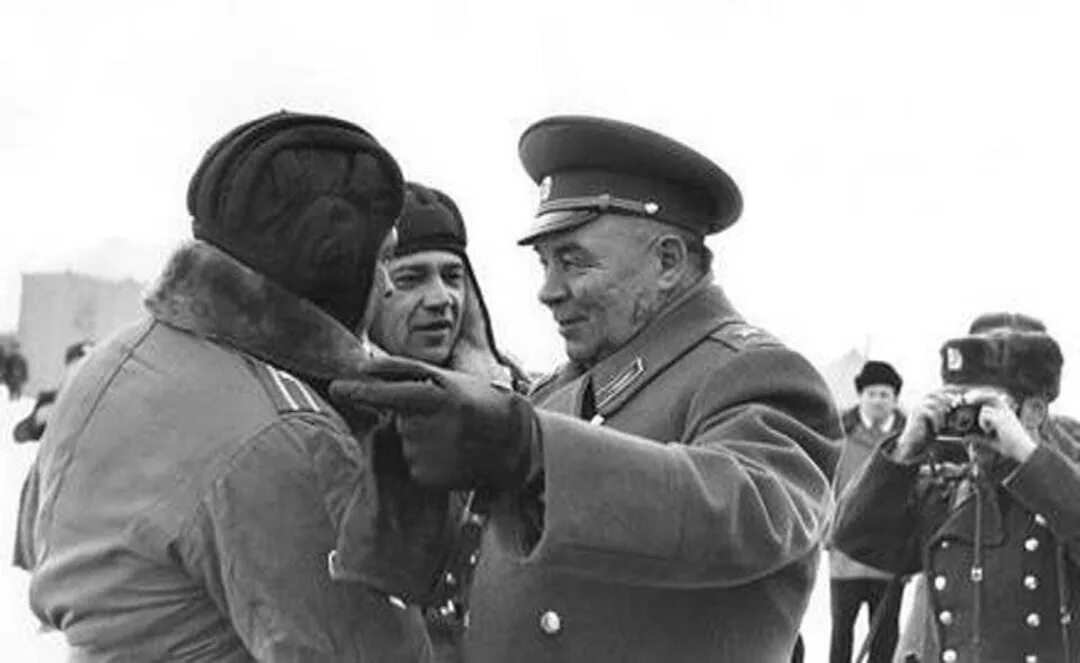 десантирование бмд 1 с ан 12. халаимов василий филиппович. 5 января 1973 года. 5 января 1973 года. 5 января 1973 года.