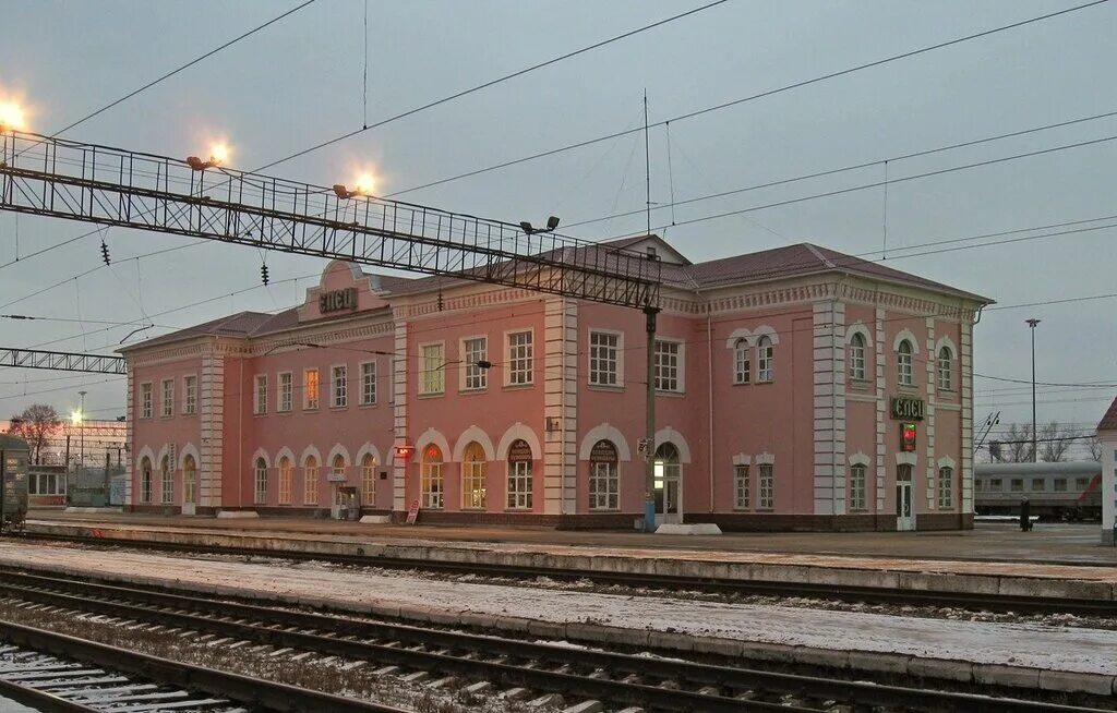 File:Елец. Вокзал 09.jpg - Wikimedia Commons