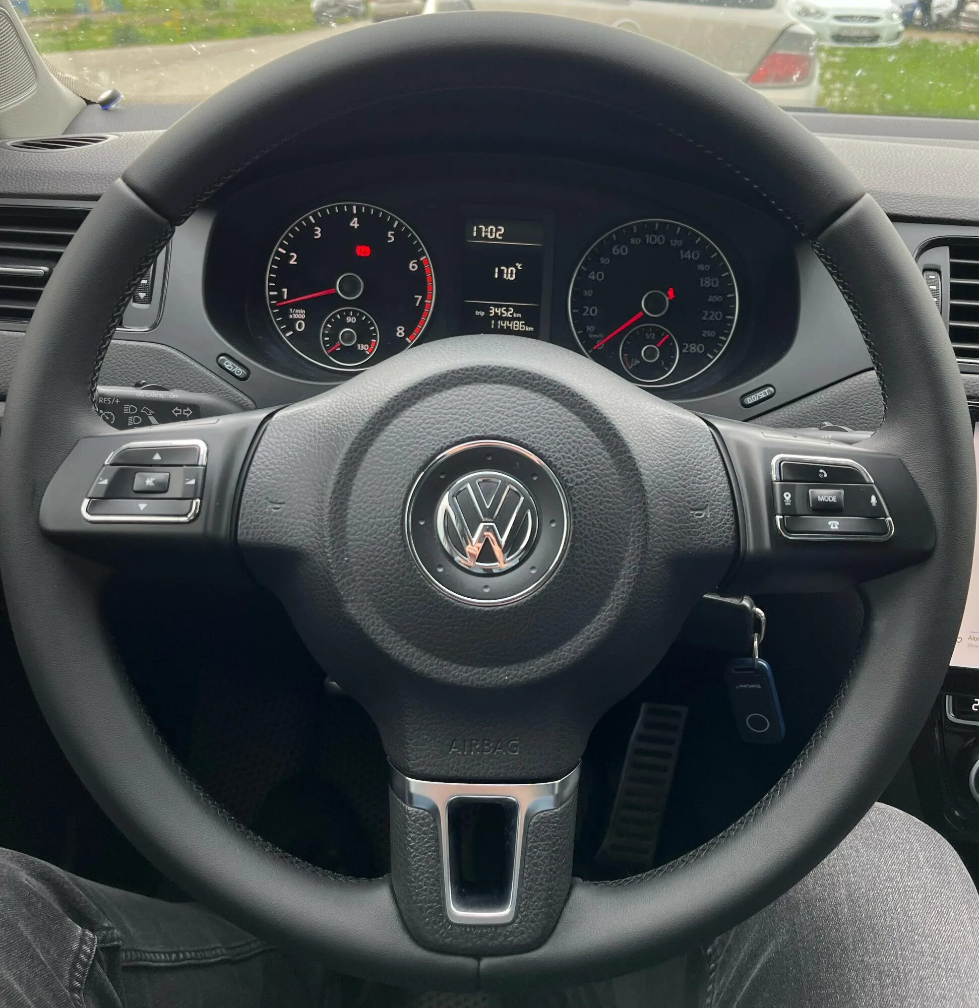 Руль фольксваген джетта. Мультируль vw jetta 6. Руль фольксваген джетта 6 рестайлинг. Руль фольксваген джетта 2013. Руль на фольксваген джетта 6.
