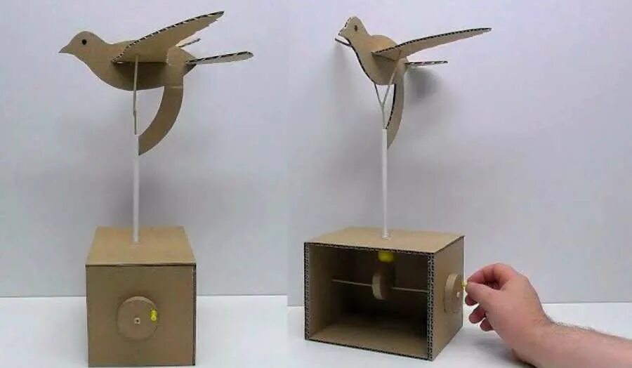 Самодельные птицы. Механические игрушки из картона. Птичка из картона. Динамическая игрушка из картона. Птица из гофрокартона.