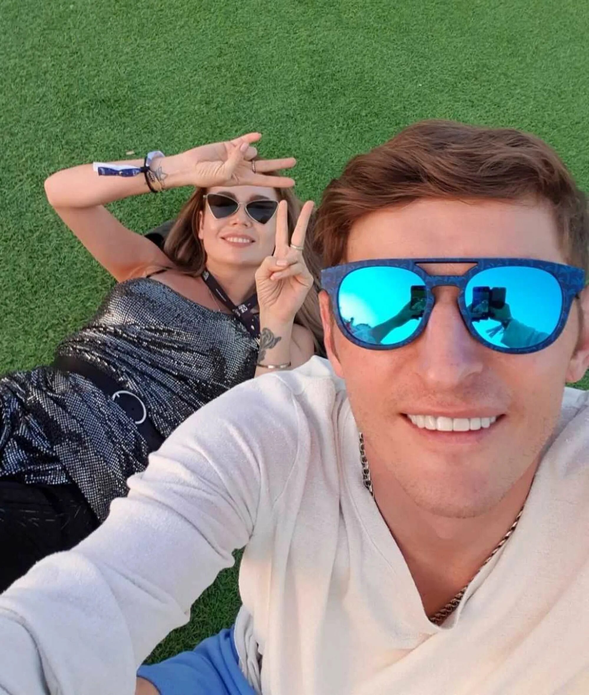 Павел воля и ляйсан утяшева выжить в дубае. Ляйсан и воля выжить в самарканде. Воля и утяшева в дубае. Павел воля и ляйсан утяшева выжить в дубае. Участники шоу выжить в дубае 2023.