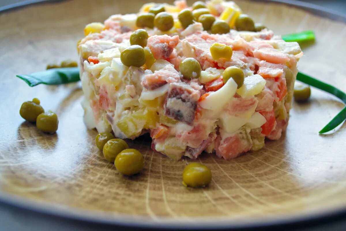 Овощи для оливье. Овощи в аргентине. Баста оливье с нами. Запеченные овощи. Salad оливье.