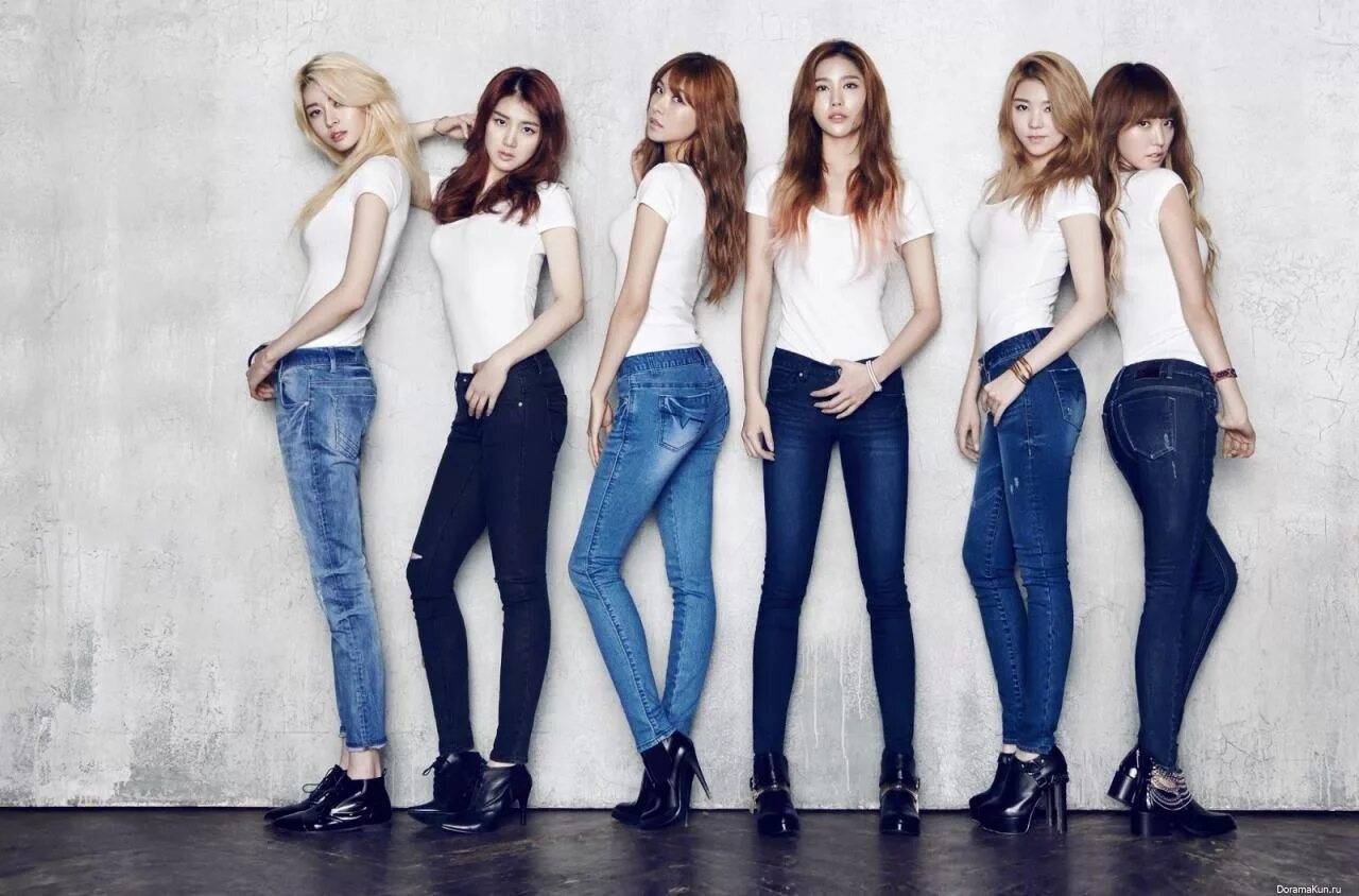 Групп хелло. HELLOVENUS K Pop группа. Группа hello Venus. Hello Venus группа участницы. Hello Venus группа корейская.