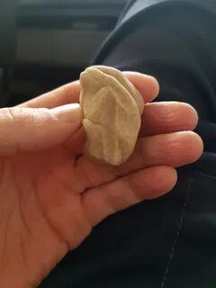 Маленький комочек из мякиша 5 букв круглый