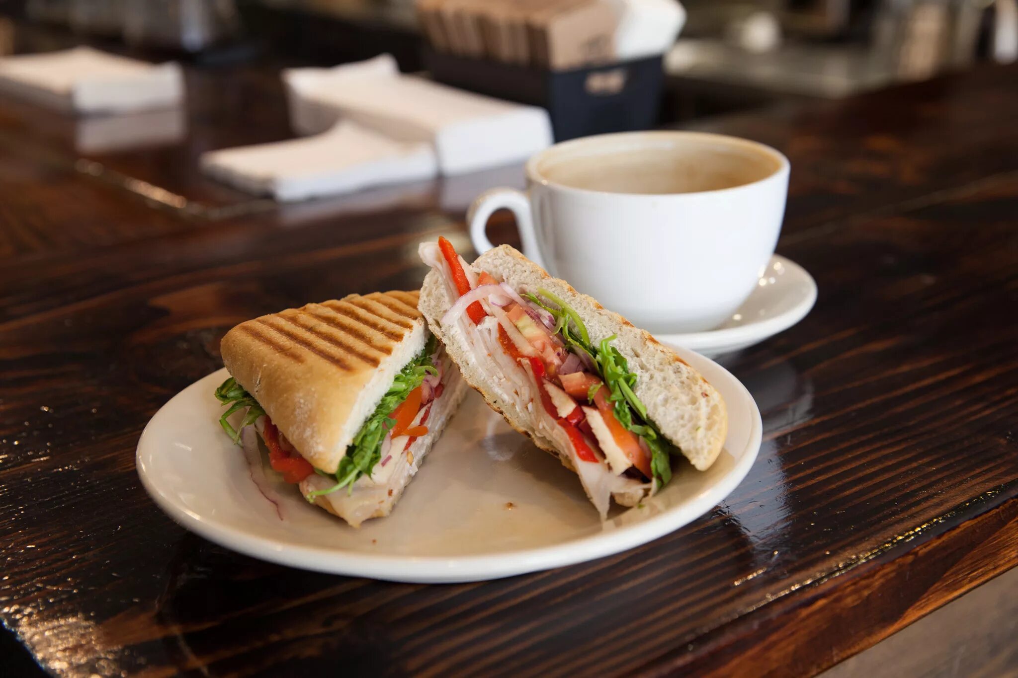 кофе и сэндвич с собой. кофе с бутербродом. Sandwiches coffee. кофе и сэндвич. кофе с бутербродом.