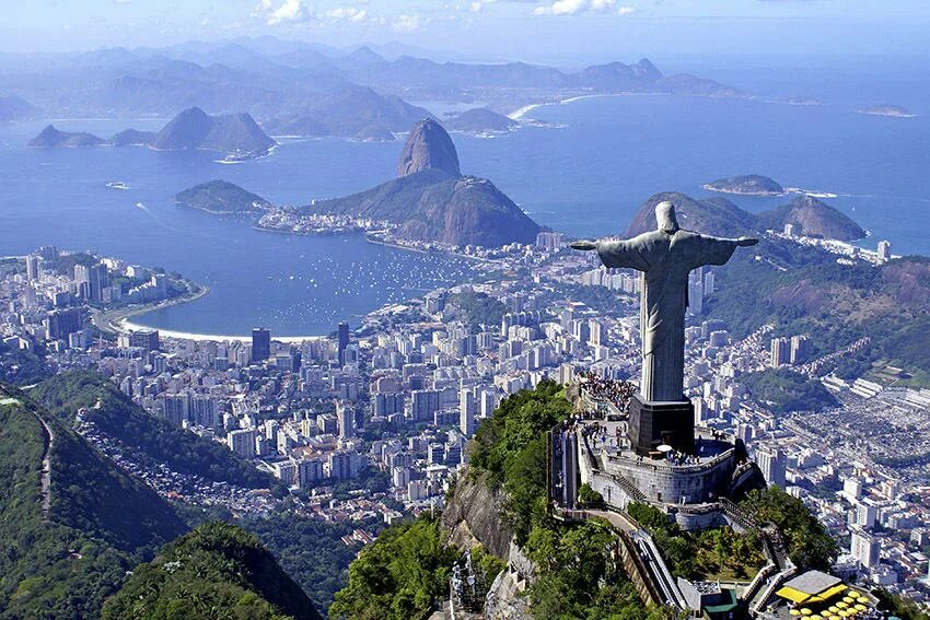 Brazil pictures. Рио де жанейро пляж. Бразилия рио де жанейро. Пляж копакабана в рио-де-жанейро. Рио-де-жанейро (город в бразилии).