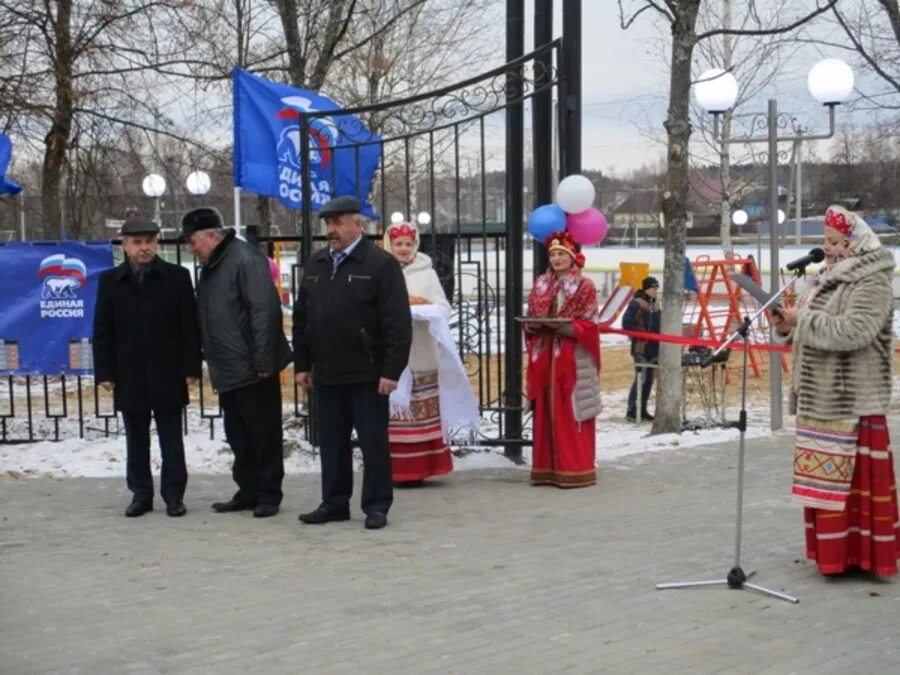 Прогноз погоды в клетне брянской области. Поселок Клетня Брянская область. Новая Пестраковка Клетня. День Победы Брянск. ЦЗН Клетня Брянской области.