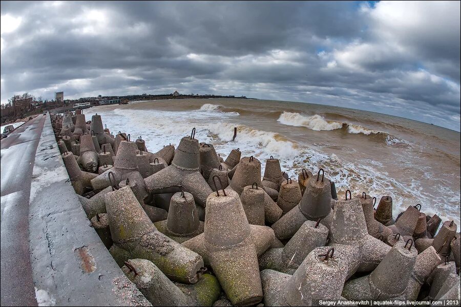 волнорез тетрапод. волнорез тетрапод. балтийск калининградской области северный молл. волнорезы севастополь. волнорезы в сочи.