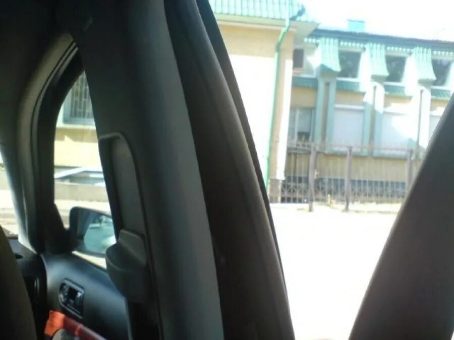 Снять обшивку пассат б5. Снятие обшивки задних стоек пассат б5. снятие обшивки стойки passat b6. демонтаж потолка vw b5. volkswagen b7 разбор обшивки боковой подушки.