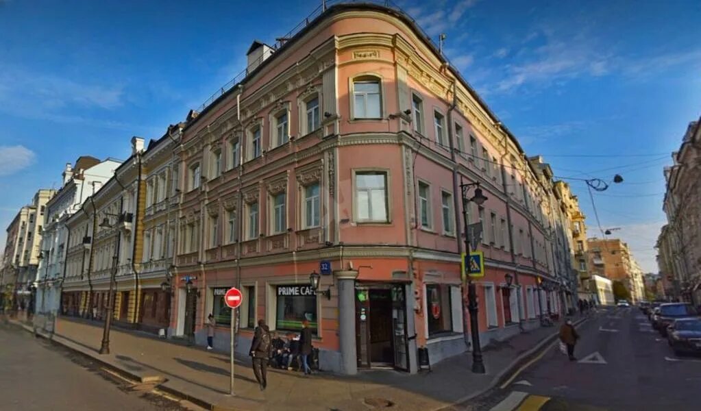 Тургеневская / чистые пруды. Станция метро мясницкие ворота. Ул. Москва, ул. Мясницкая улица 15.