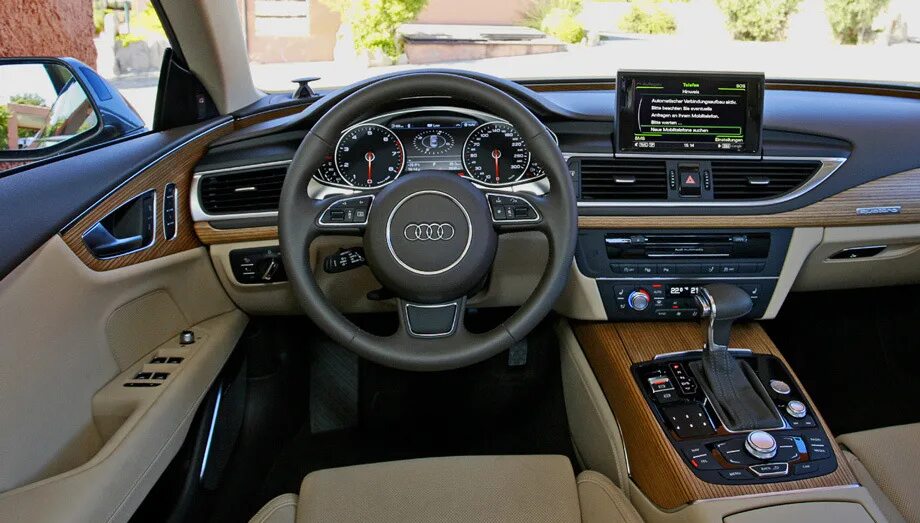 Обзор ауди с7. Ауди а7 салон. Audi a7 sportback 2014. Audi a7 sportback 2010. Audi a7 2015.