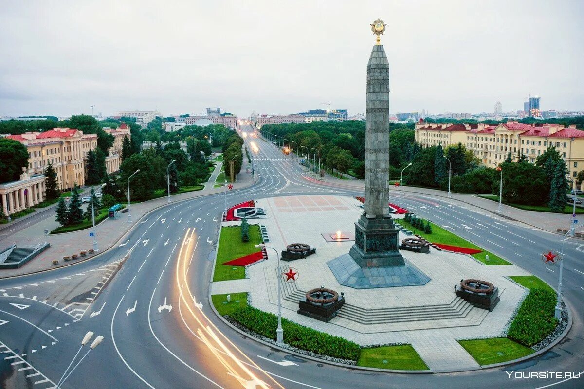 Страна где минск. Площадь Победы Минск. Белоруссия Минск площадь Победы. Достопримечательности Белоруссии площадь Победы в Минске. Монумент Победы Минск.