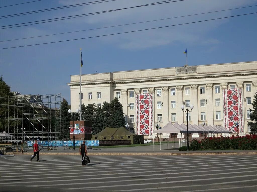 площадь администрация херсон. площадь херсона. херсон площадь свободы. херсон центр города площадь. херсон центр города.