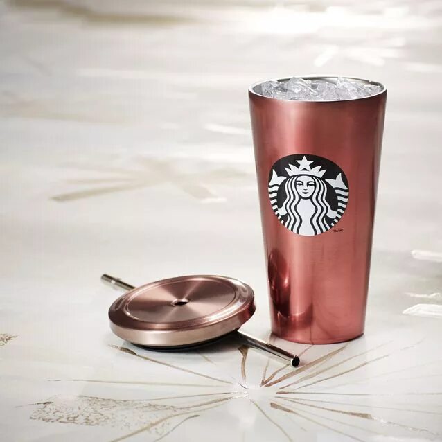 Cold cup. Стаканы старбакс блэк пинк. кружка старбакс. именные стаканы старбакс. starbucks black cups.