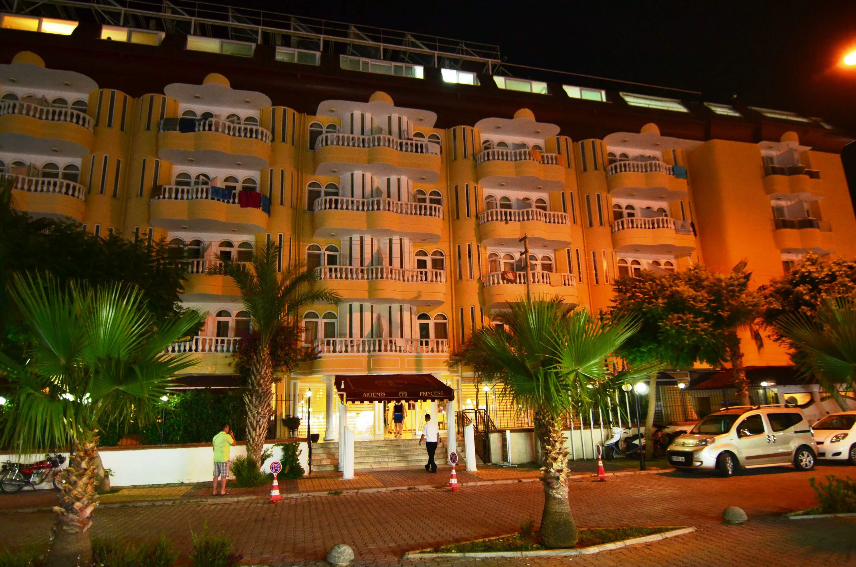 Artemis hotel apartments. Artemis hotel gazimagossa. Артемис принцесс 4. Artemis hotel. Artemis hotel.