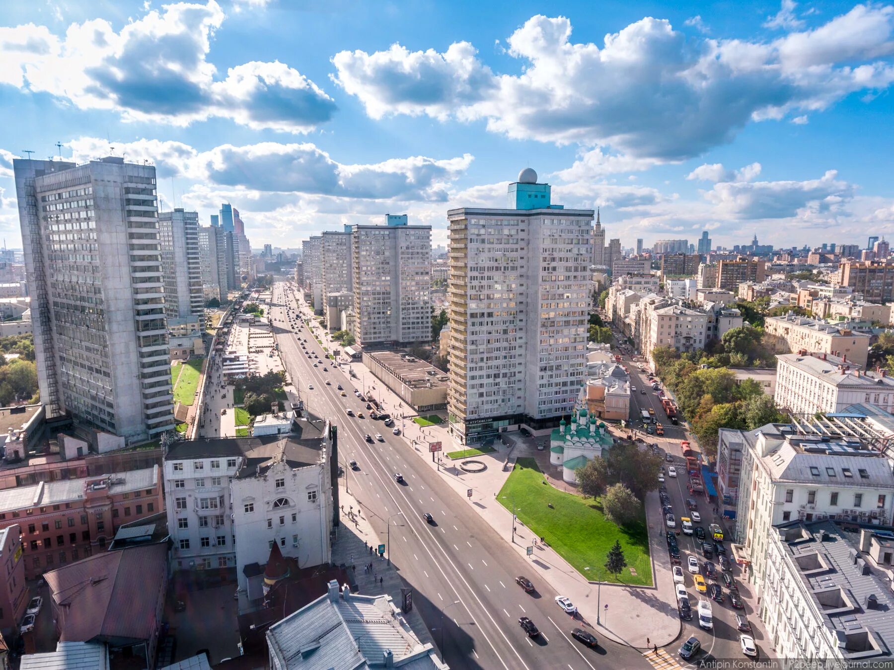 Г арбатский. Улица новый Арбат. Новый Арбат Москва. Новый Арбат панорама. Новый Арбат 2010.