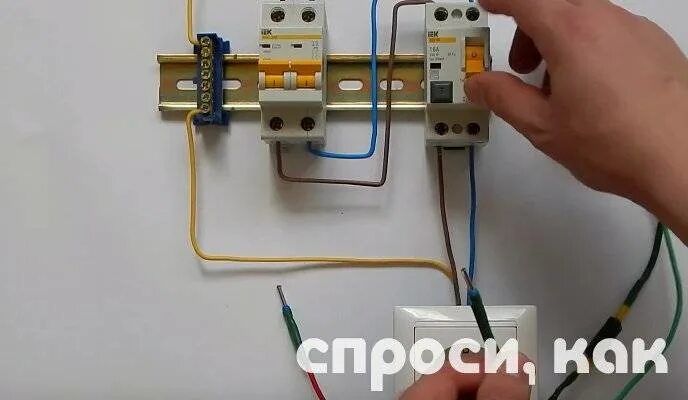 Напряжения на заземление в розетке. Тестер заземления для розеток. проверить заземление мультиметром. как проверить наличие заземления в розетке мультиметром. как узнать есть ли заземление.