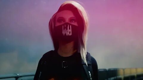 W w video