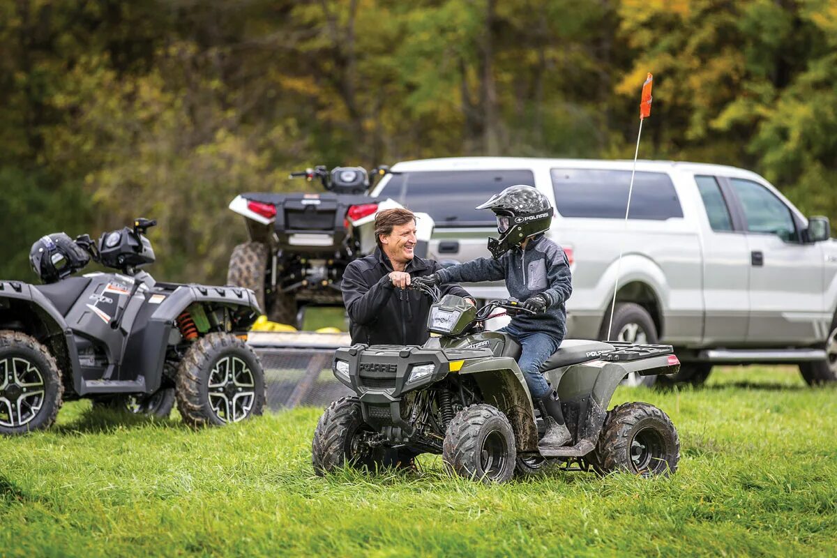 Квадроцикл для дачи купить. Polaris 90 квадроцикл. Квадроцикл Polaris Sportsman. Polaris Sportsman 90. Polaris Sportsman 110.