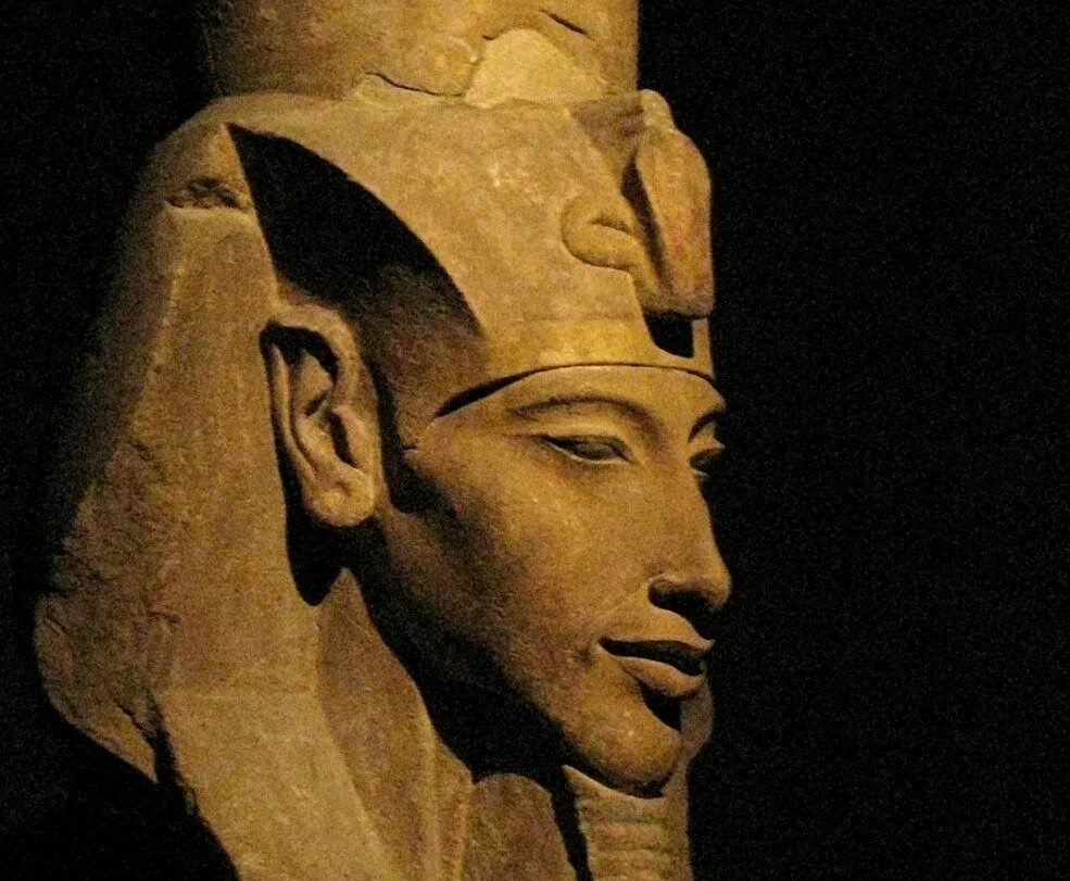 Аменхотепа iv. Аменхотепа iv. Аменхотеп 4 статуя. Аменхотеп эхнатон. Эхнатон 4.