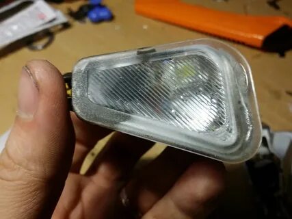 Подсветка околодверного пространства форд c max