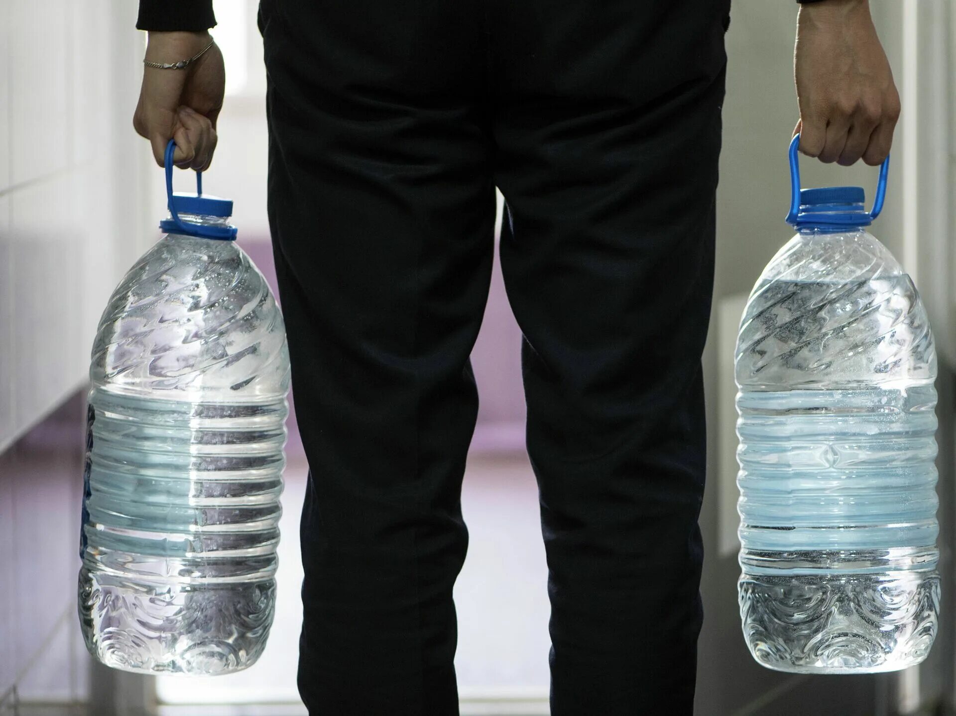 Картинка водной для наше. Вода. Вода в шевелевке. Новости сегодня про воду. Drinking water contamination.