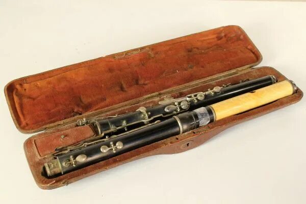 Флейта траверсо. Норвежская флейта 19 века. Норвежская свирель 19 века. Норвежская флейта 19 века. Флейта-пикколо флейта пикколо.