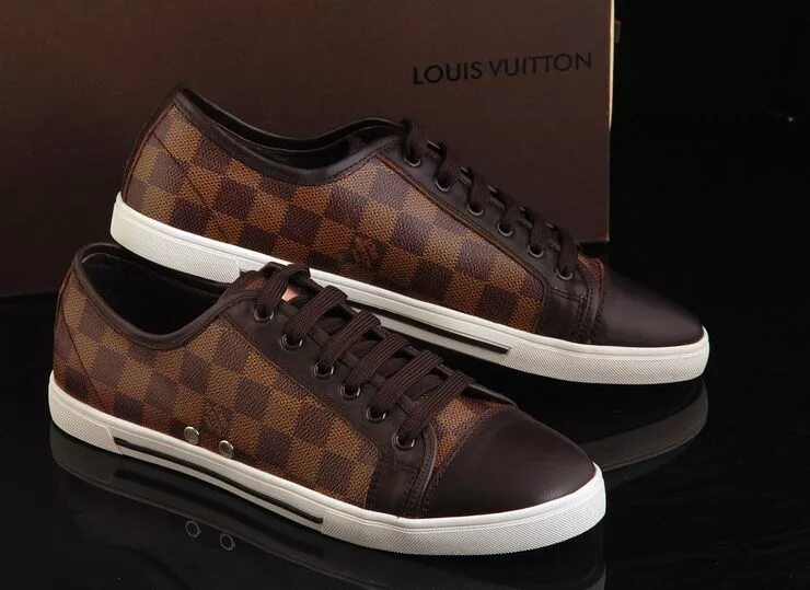 Мужской луи. Louis Vuitton Sneakers мужские. Louis Vuitton Shoes men 201. Louis Vuitton Shoes. Men Louis Vuitton Black Sneakers.