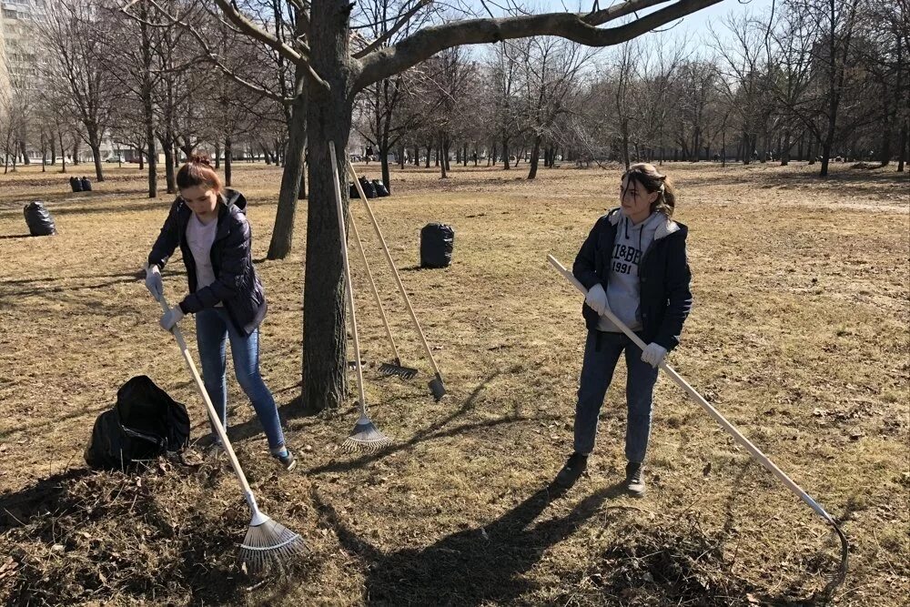 Субботник. Общегородской субботник. Весенний субботник. Общегородской субботник. Общегородской субботник.