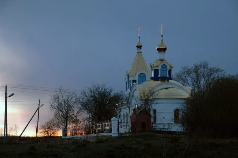 Церковь село Карпово Михаило-Архангельская. Храм Михаила Архангела село Архангельское Буденновского района. Церковь Архангела Михаила Карпово. Храм Архангела Михаила село Архангельское Ставропольский край. Погода в архангельском буденновского ставропольского края