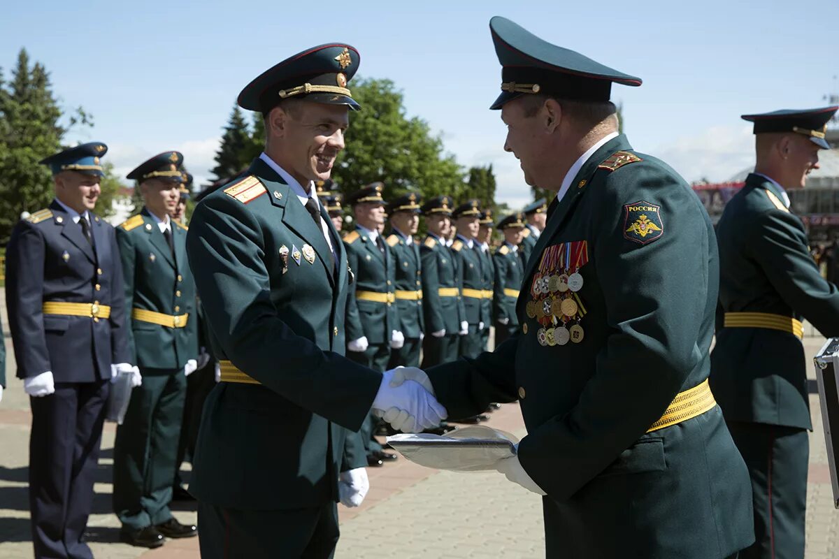 Офицеры военной академии. Начальник Академии РХБЗ Кострома. Начальник военной Академии РХБЗ. Генерал Ртищев РХБЗ.