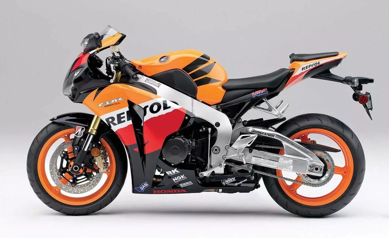 Мотоцикл honda 1000. Honda Repsol CBR 1000. Honda cbr1000rr 2011. Honda cbr1000rr Fireblade Repsol. Honda CBR 1000 Arar.