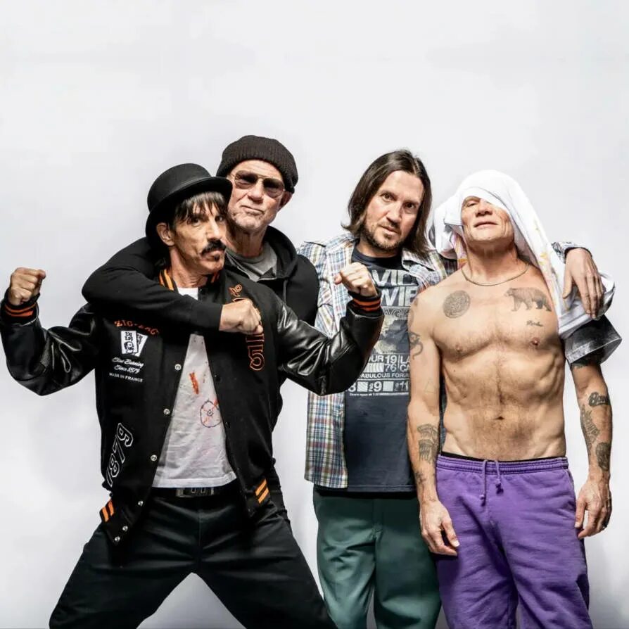 Группа Red hot Chili Peppers 2022. Группа Red hot Chili Peppers сейчас. Ред хот Чили Пепперс 2023. Red hot Chili Peppers Фли 2023.