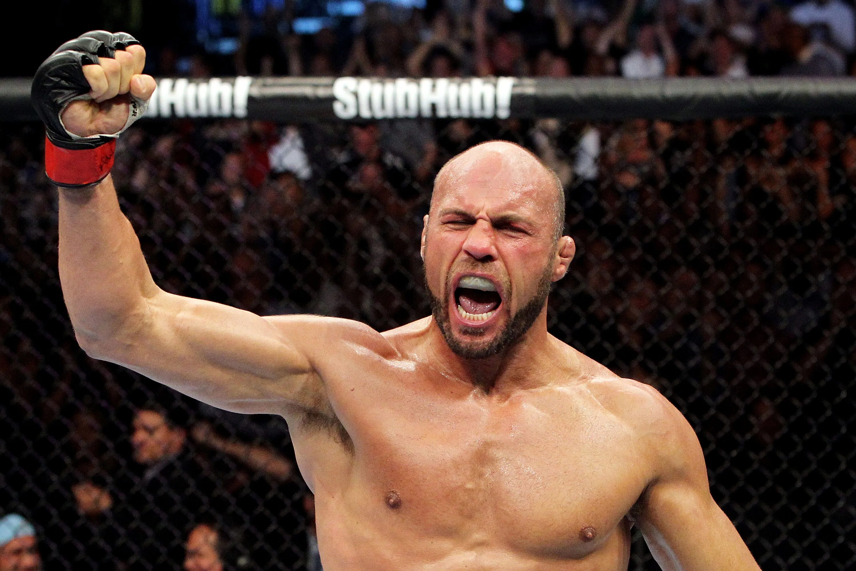Лучший боец 1 3. Кутюр боец юфс. randy couture. чак лидделл рэнди кутюр.