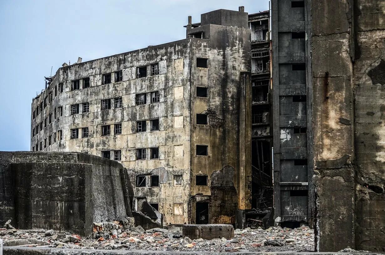 Ужасы заброшенных городов. Заброшенная лаборатория. Дадлитаун город призрак. Мрачный город. Оно 2017 дом.